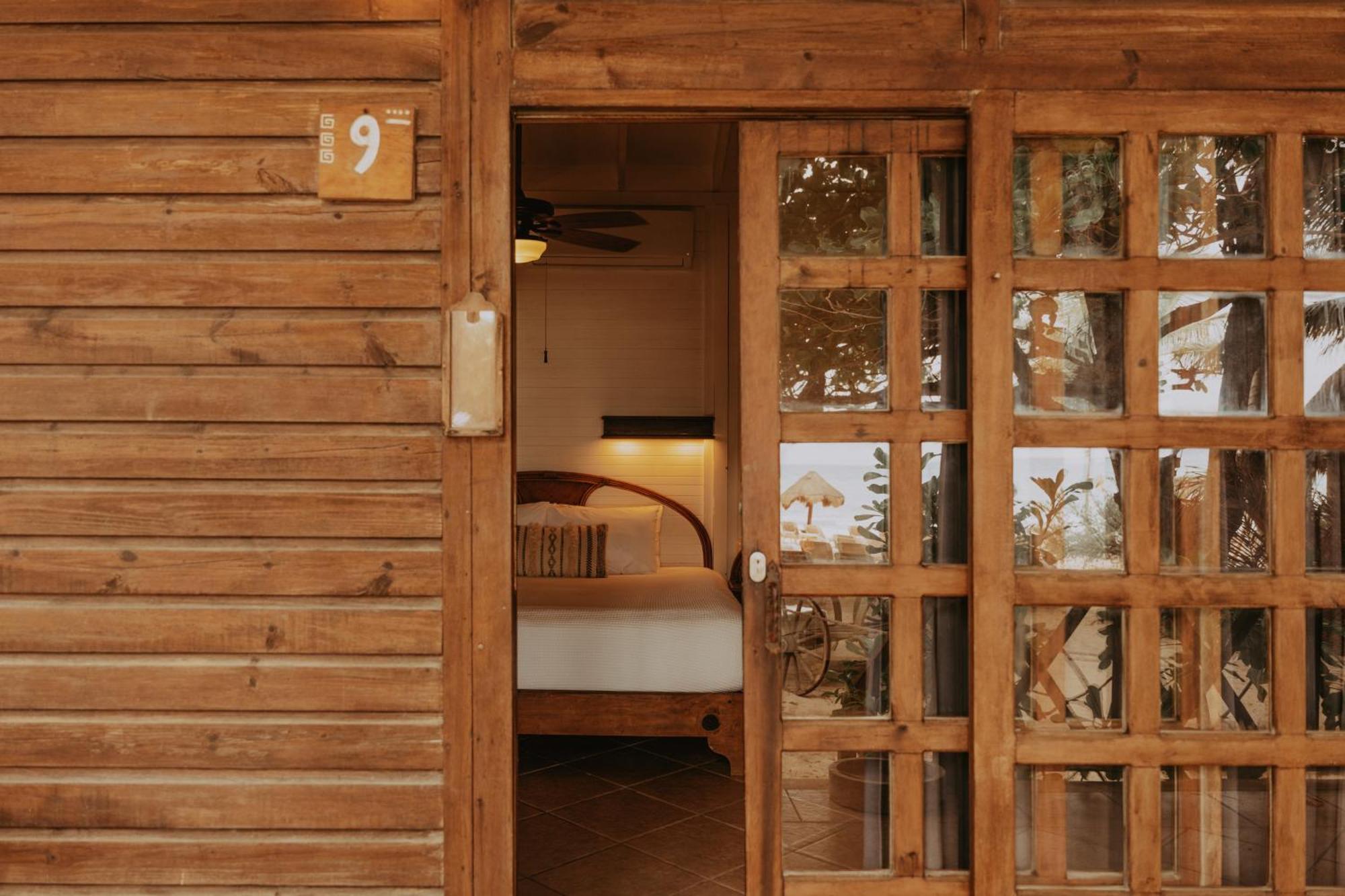 Petit Lafitte Beach Front Hotel & Bungalows Playa del Carmen Exterior foto